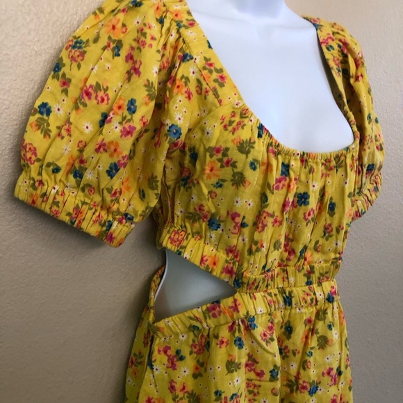 BILLABONG
Dare To Bare Floral Cut Out Mini Dress Size L - Picture 6 of 12